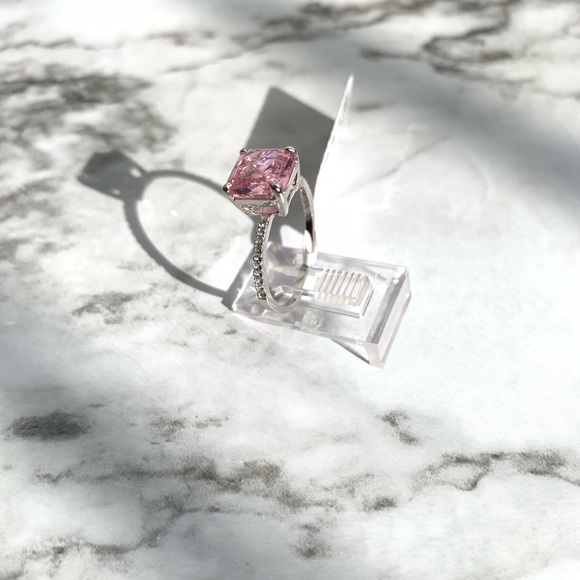 925 Pink Sapphire Solitaire CZ Ring - Picture 4 of 4